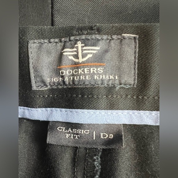 Dockers Signature Khaki Classic Fit Black Pants Size 40X30 - Picture 4 of 10